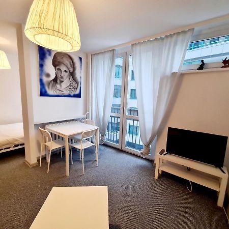 Topfloor Greeceflat A Cosy Flat In The City Center Appartamento Varsavia Esterno foto