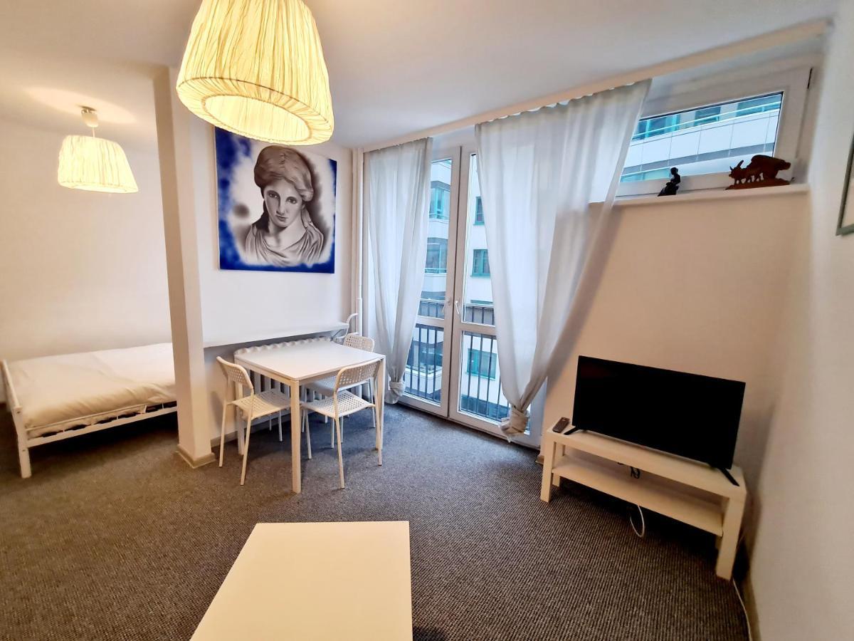 Topfloor Greeceflat A Cosy Flat In The City Center Appartamento Varsavia Esterno foto